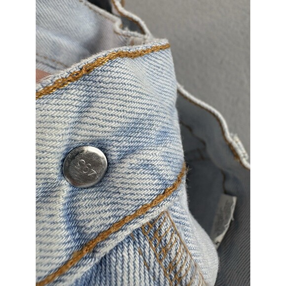 Vtg Levis 577 Jeans Womens 12 M Blue Light Wash Low Rise Loose Fit Y2K 32x30 * - Picture 10 of 16